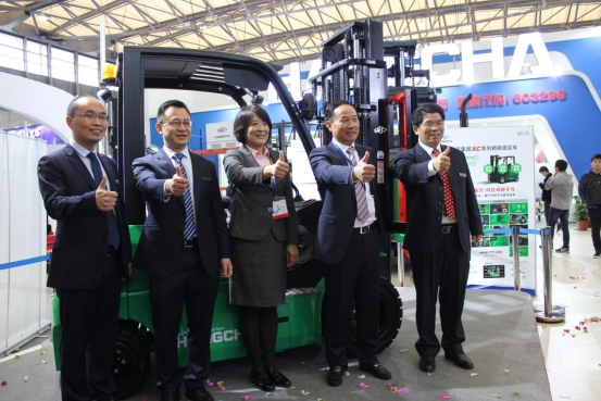 跨界襲來，這廂有“鋰”—杭叉集團XC系列新能源叉車重磅發(fā)布